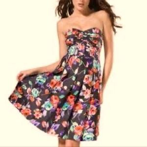 Express silk NWT Barbie Floral pink rose teal Party/Cocktail/strapless d…